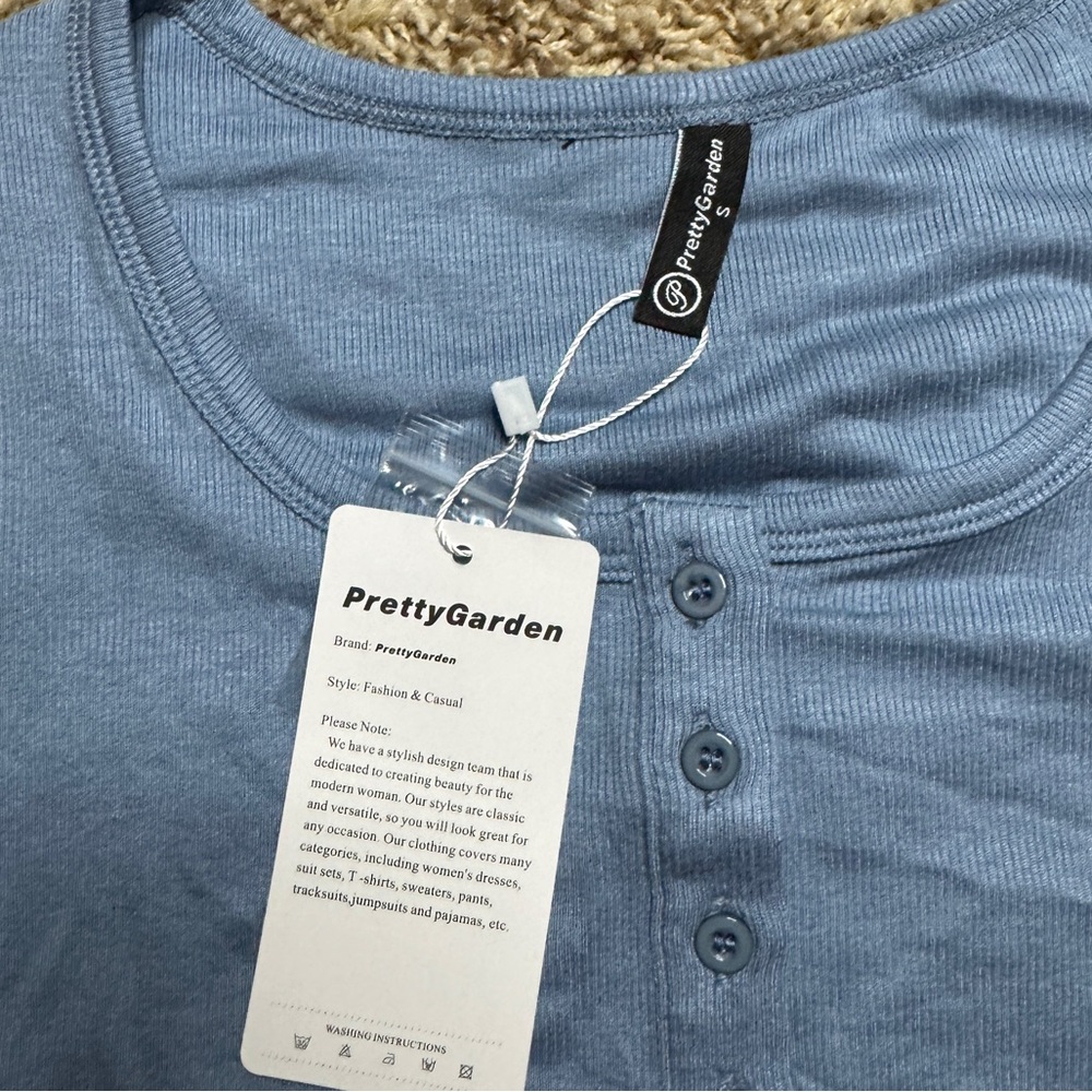 NWT Ribbed Blue Top - Picture 3 of 4